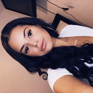 Meet your Posher, Nathalia